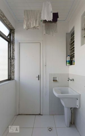 Apartamento para alugar com 79m², 2 quartos e 1 vagaLavanderia