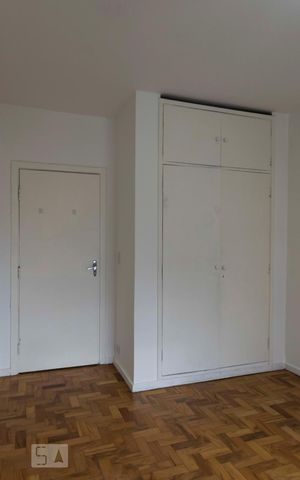 Apartamento para alugar com 79m², 2 quartos e 1 vagaQuarto 2 (Armários)