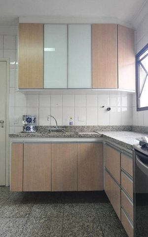 Apartamento à venda com 171m², 3 quartos e 3 vagasCozinha