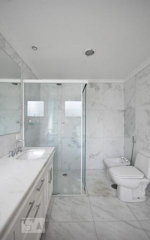 Apartamento à venda com 171m², 3 quartos e 3 vagasDetalhe do banheiro suíte 2