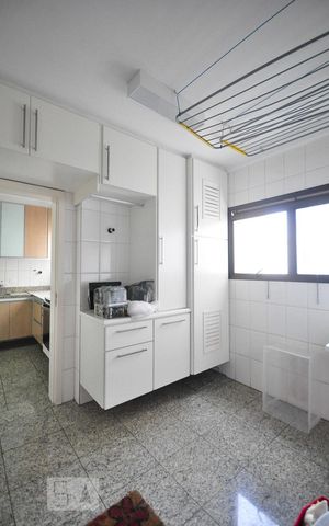 Apartamento à venda com 171m², 3 quartos e 3 vagasÁrea de serviço