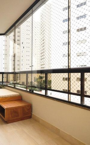Apartamento à venda com 171m², 3 quartos e 3 vagasVaranda