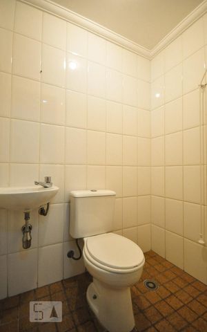Apartamento à venda com 171m², 3 quartos e 3 vagasBanheiro de serviço