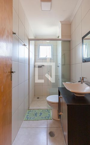 Apartamento para alugar com 63m², 2 quartos e 2 vagas Apartamento para alugar com 63m², 2 quartos e 2 vagasBanheiro da Suíte