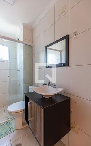 Apartamento para alugar com 63m², 2 quartos e 2 vagas Apartamento para alugar com 63m², 2 quartos e 2 vagasBanheiro da Suíte