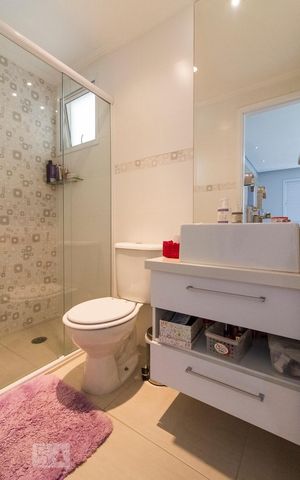 Apartamento para alugar com 63m², 2 quartos e 1 vagaBanheiro social 