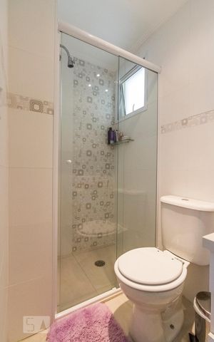 Apartamento para alugar com 63m², 2 quartos e 1 vagaBanheiro social 