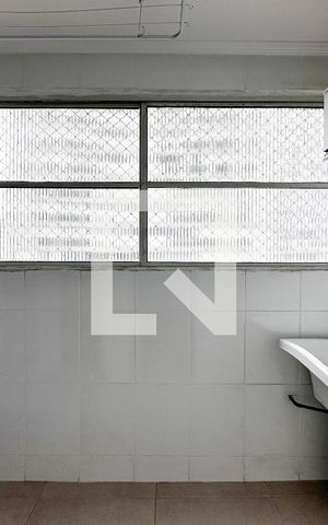 Apartamento para alugar com 85m², 3 quartos e 1 vagaÁrea de Serviço