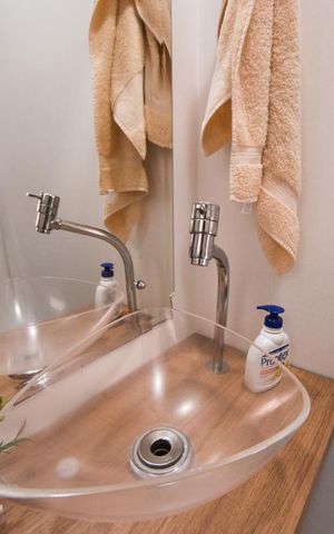 Apartamento à venda com 92m², 2 quartos e 1 vaga Apartamento à venda com 92m², 2 quartos e 1 vagaLavabo / Banheiro de Serviço