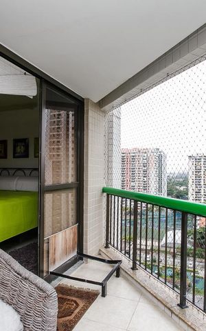 Apartamento para alugar com 105m², 2 quartos e 1 vagaSacada