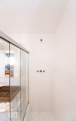 Studio à venda com 31m², 1 quarto e 1 vaga Studio à venda com 31m², 1 quarto e 1 vagaBanheiro