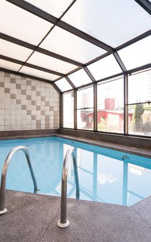 Studio à venda com 31m², 1 quarto e 1 vaga Studio à venda com 31m², 1 quarto e 1 vagaPiscina