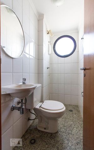 Apartamento à venda com 150m², 3 quartos e 3 vagasBanheiro de serviço 