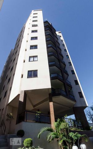 Apartamento à venda com 75m², 3 quartos e 3 vagasFachada