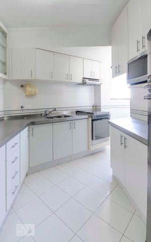Apartamento à venda com 75m², 3 quartos e 3 vagasCozinha