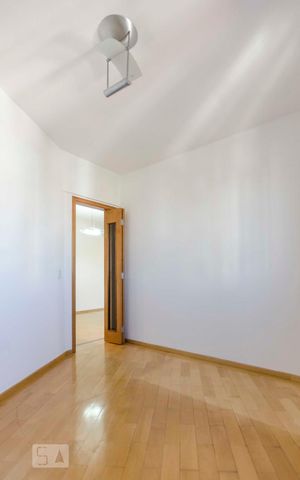 Apartamento à venda com 75m², 3 quartos e 3 vagasQuarto 2