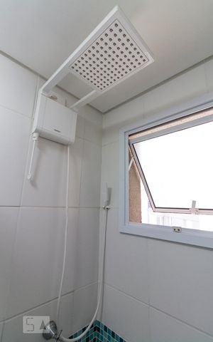 Apartamento para alugar com 52m², 2 quartos e 1 vagaChuveiro do banheiro 