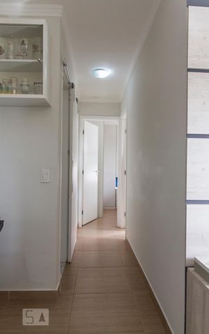 Apartamento para alugar com 52m², 2 quartos e 1 vagaCorredor de acesso aos quartos e banheiro 