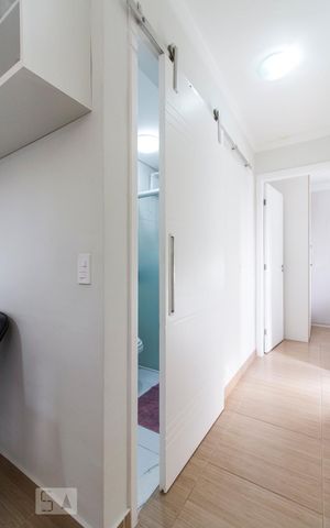 Apartamento para alugar com 52m², 2 quartos e 1 vagaPorta do banheiro 