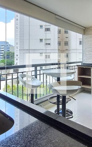 Apartamento para alugar com 75m², 1 quarto e 1 vaga Apartamento para alugar com 75m², 1 quarto e 1 vagaVaranda