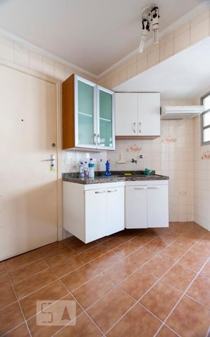 Apartamento para alugar com 67m², 2 quartos e 1 vagaCOZINHA
