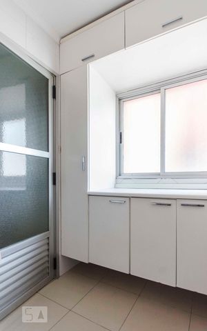 Apartamento à venda com 70m², 3 quartos e 2 vagasLavanderia