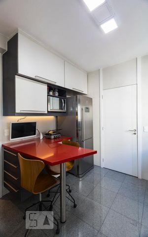 Apartamento à venda com 132m², 2 quartos e 3 vagasCOZINHA