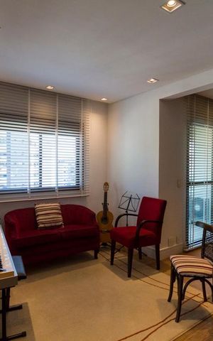 Apartamento à venda com 132m², 2 quartos e 3 vagasSALA