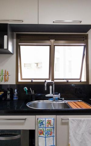 Apartamento à venda com 132m², 2 quartos e 3 vagasCOZINHA
