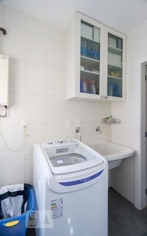 Apartamento à venda com 132m², 2 quartos e 3 vagasLAVANDERIA