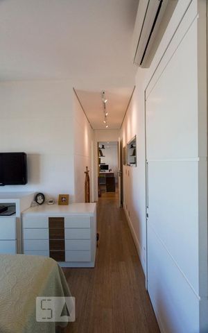 Apartamento à venda com 132m², 2 quartos e 3 vagasQUARTO SUITE