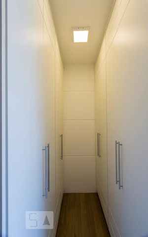 Apartamento à venda com 132m², 2 quartos e 3 vagasCLOSET