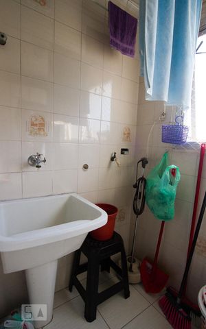 Apartamento à venda com 77m², 2 quartos e 1 vagaÁrea de Serviço