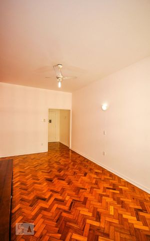 Apartamento à venda com 90m², 2 quartos e 1 vagaSala