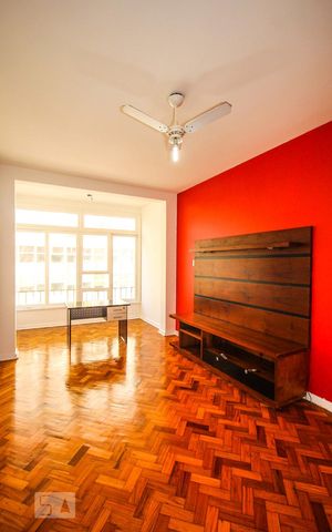 Apartamento à venda com 90m², 2 quartos e 1 vagaSala