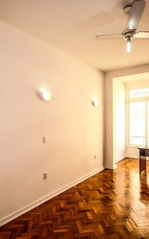 Apartamento à venda com 90m², 2 quartos e 1 vagaSala