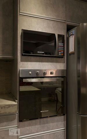 Apartamento à venda com 130m², 2 quartos e 2 vagasCozinha (Microondas e Forno)