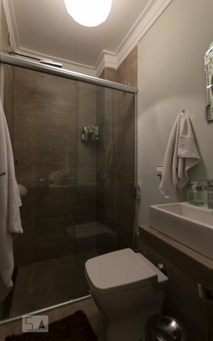 Apartamento à venda com 130m², 2 quartos e 2 vagasBanheiro de serviço