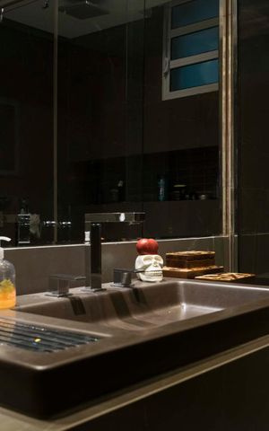 Apartamento à venda com 130m², 2 quartos e 2 vagasBanheiro (Torneira)