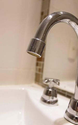 Apartamento à venda com 231m², 3 quartos e 2 vagasDetalhe Torneira