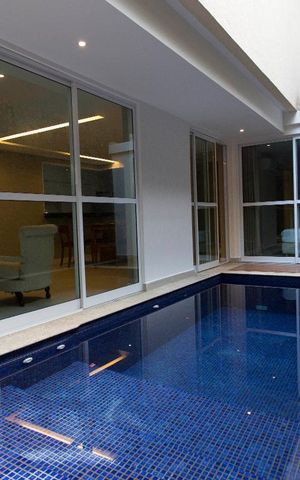 Apartamento à venda com 231m², 3 quartos e 2 vagasPiscina