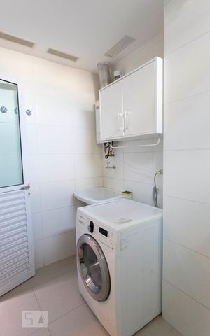 Apartamento à venda com 231m², 3 quartos e 2 vagasÁrea de Serviço