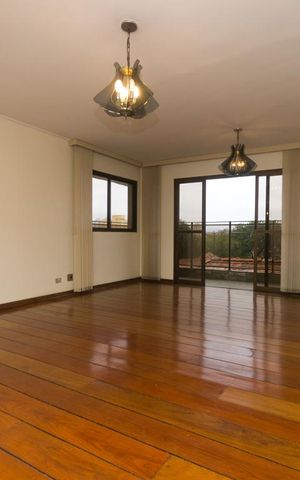 Apartamento à venda com 140m², 3 quartos e 2 vagas Apartamento à venda com 140m², 3 quartos e 2 vagasSala