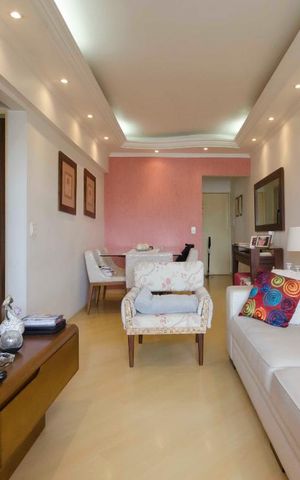 Apartamento à venda com 67m², 2 quartos e 1 vagaSala