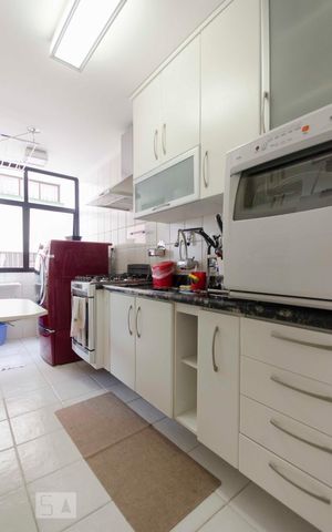 Apartamento à venda com 67m², 2 quartos e 1 vagaCozinha