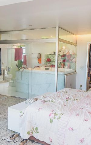 Apartamento à venda com 600m², 5 quartos e 6 vagas Apartamento à venda com 600m², 5 quartos e 6 vagasSuíte 4