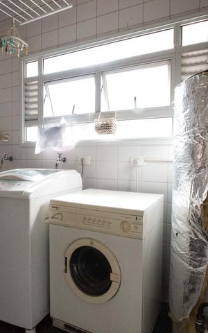 Apartamento à venda com 240m², 4 quartos e 3 vagasarea de serviço