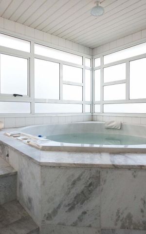 Apartamento à venda com 240m², 4 quartos e 3 vagasvaranda