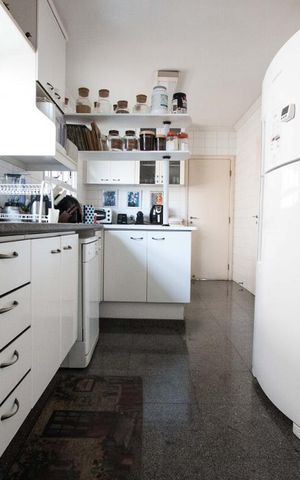 Apartamento à venda com 240m², 4 quartos e 3 vagascozinha
