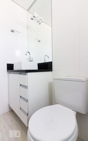 Apartamento para alugar com 35m², 1 quarto e 1 vaga Apartamento para alugar com 35m², 1 quarto e 1 vagaBanheiro